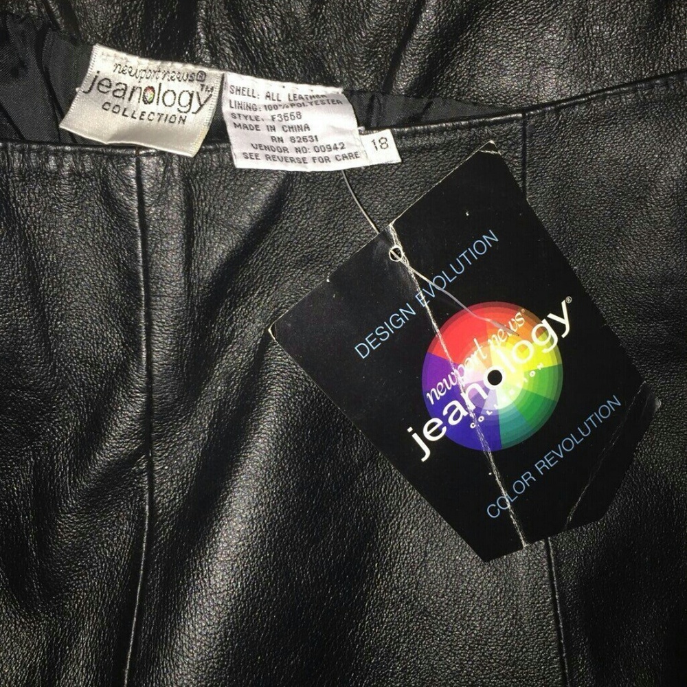 Women's Jeanology size 16-18 genuine leather pant